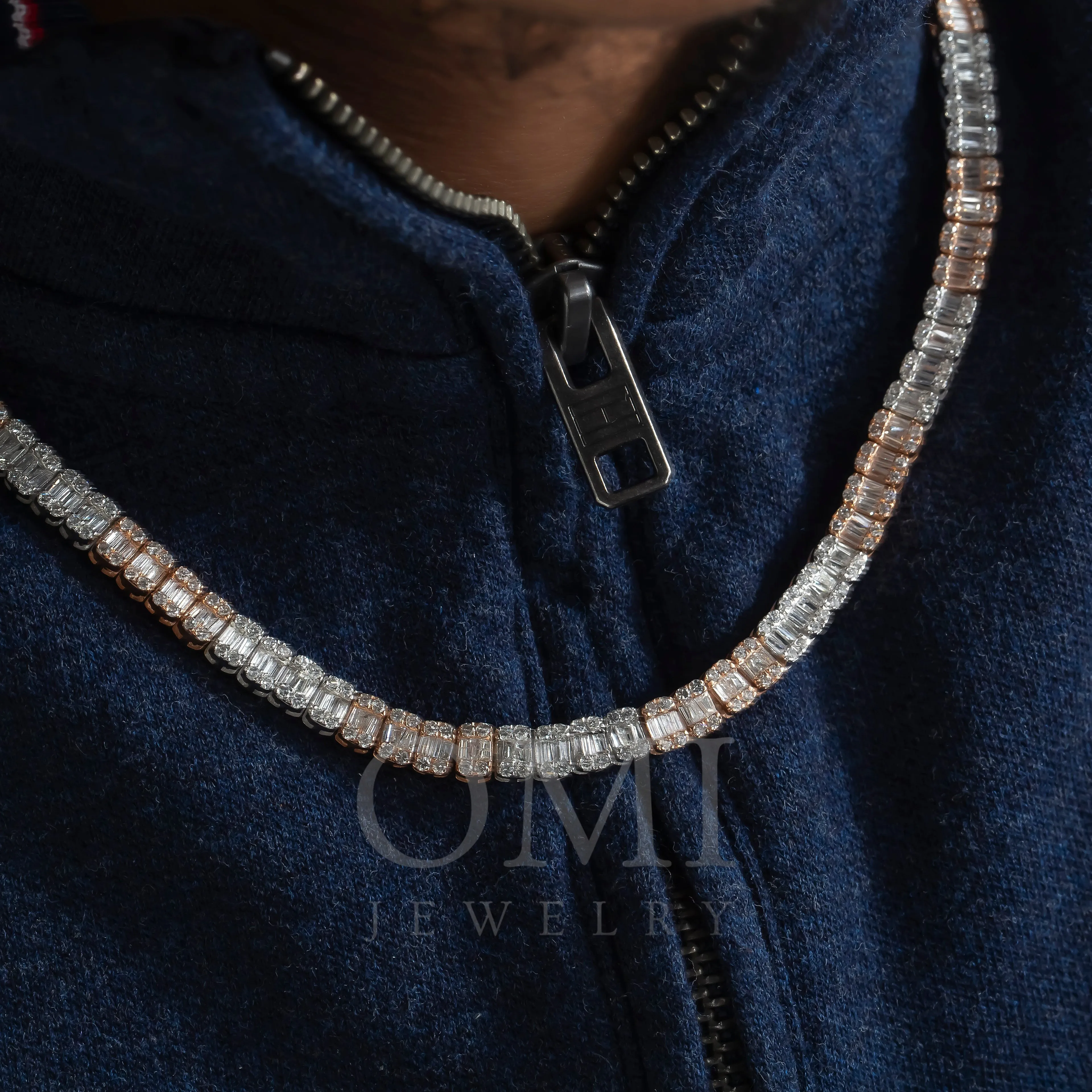 10K GOLD TWO TONE BAGUETTE AND ROUND DIAMOND CHAIN 15.75 CT