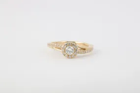 14k Yellow Gold 0.25tcw Diamond Ring Size 3.25 (2.39g.)