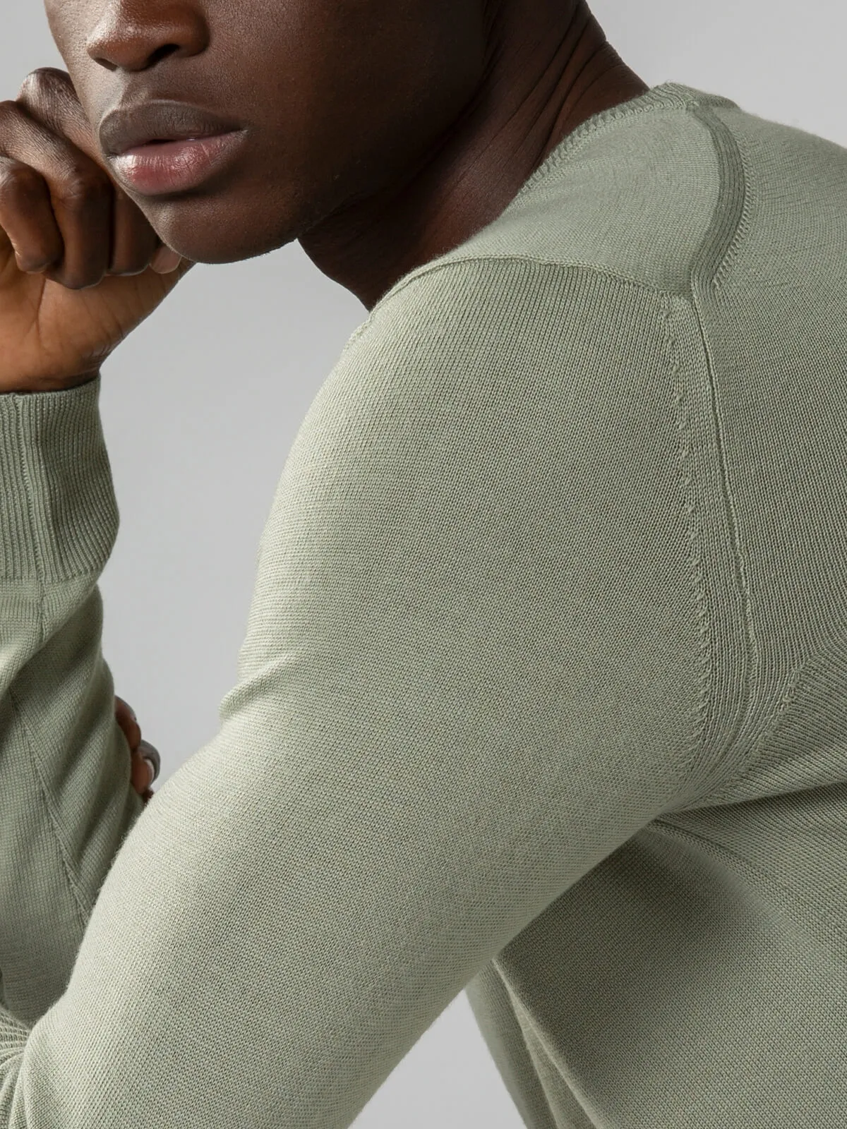 Extrafine Merino Crew Neck Sweater Litchen Green