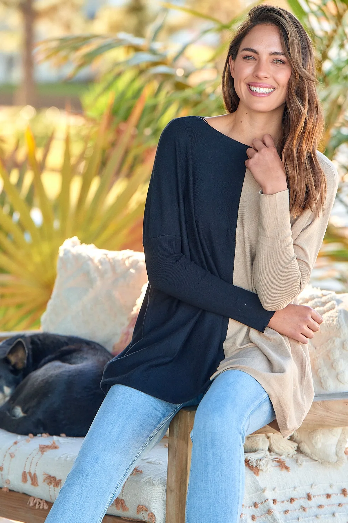 Indiana Oversized Batwing Black/Beige Long Sleeve Knit