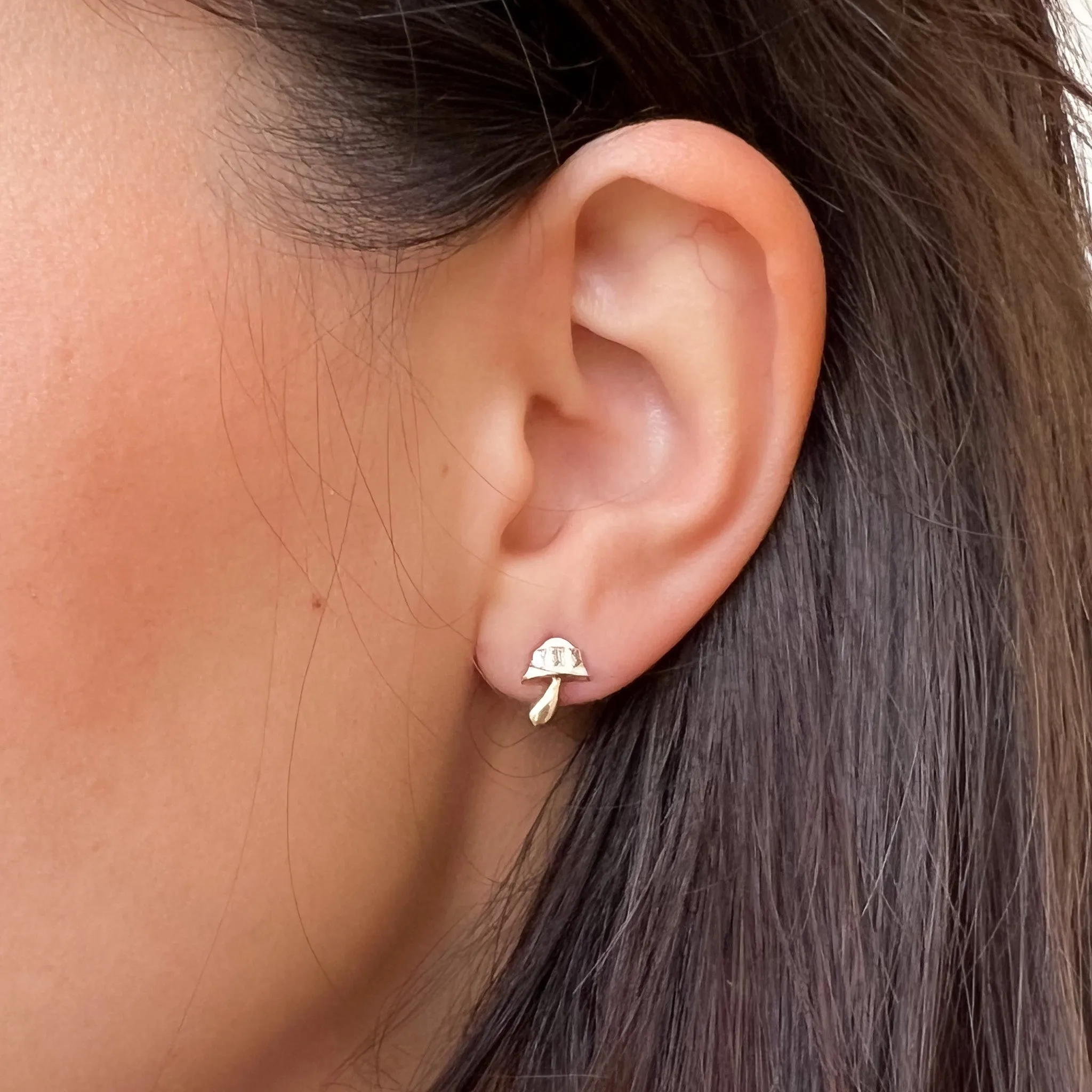 Mushroom Stud Earring - White