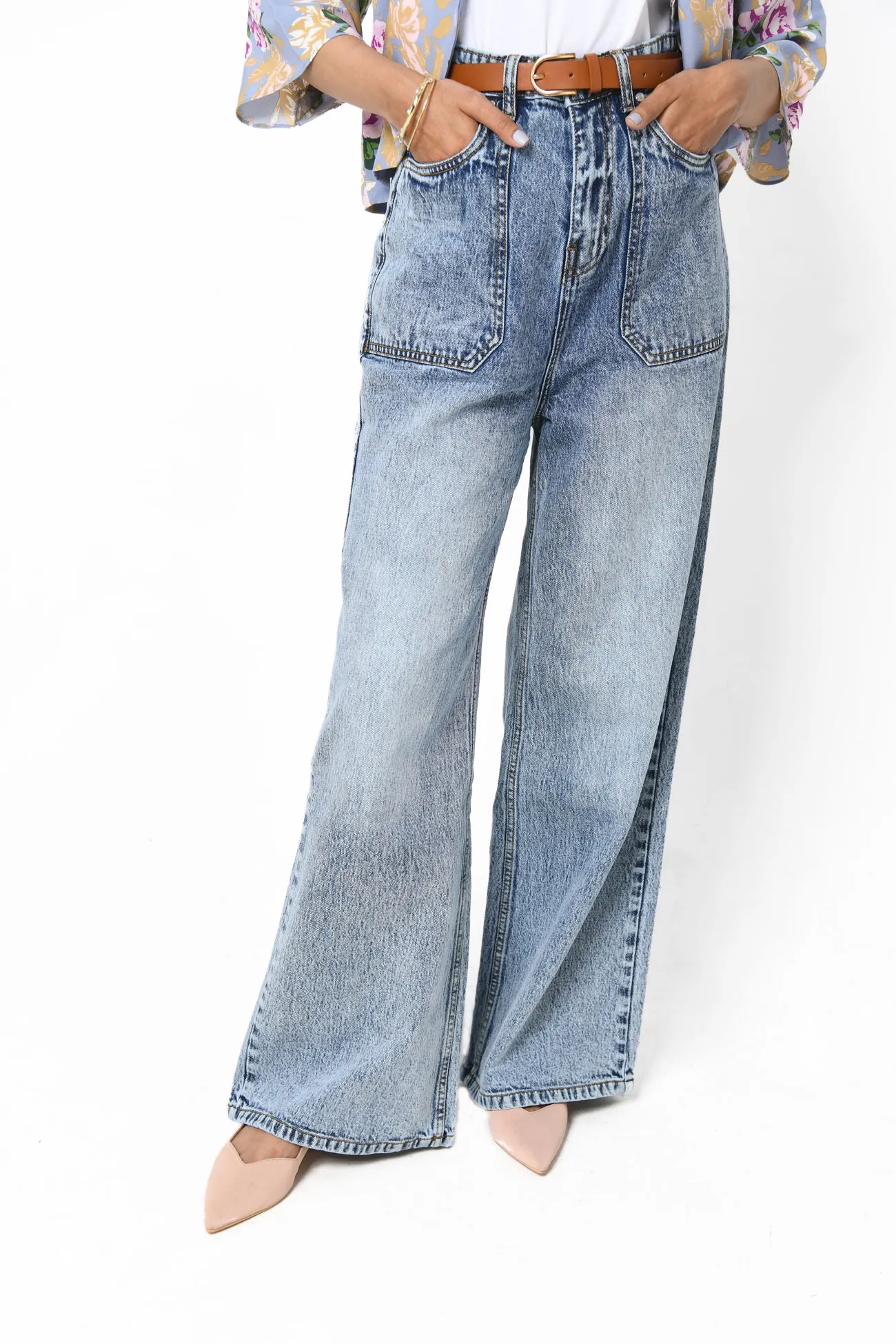 SUPER WIDE-LEG LOW-RISE JEANS