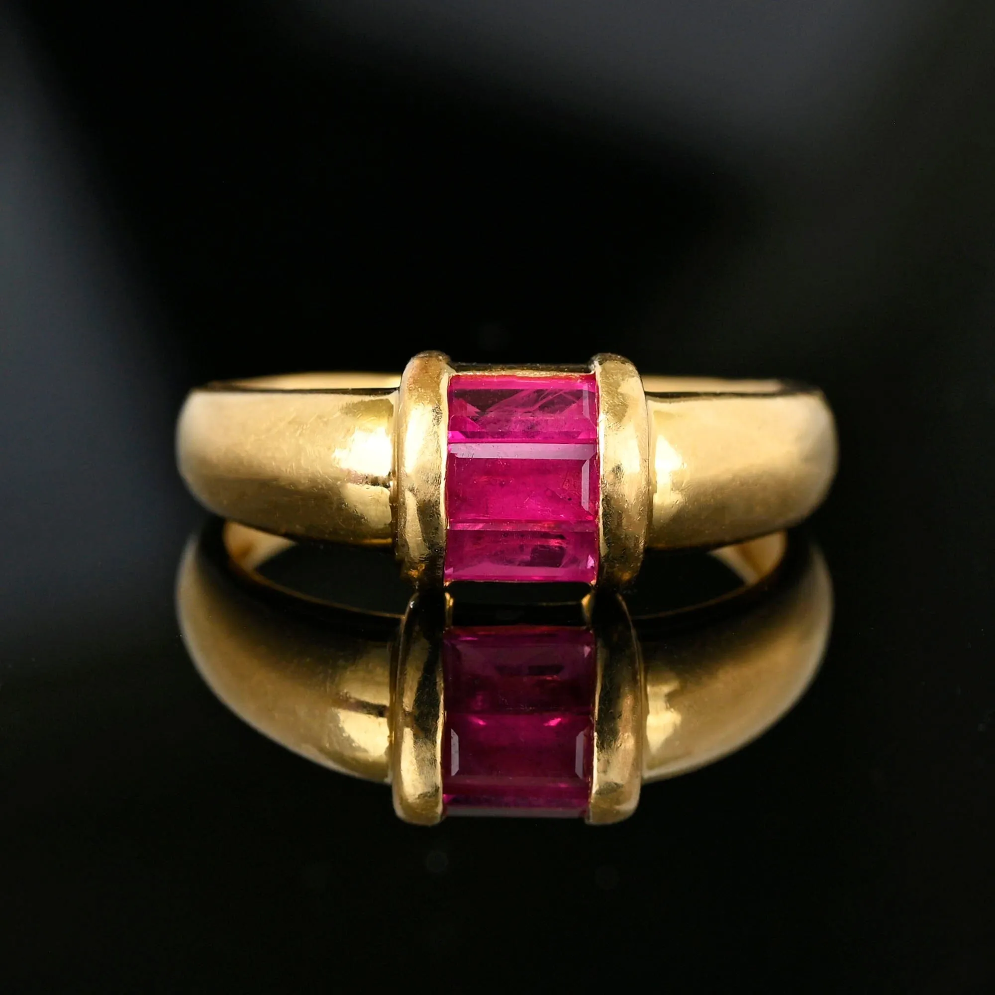 Vintage 14K Gold Roll Top Baguette Pink Sapphire Ring Band