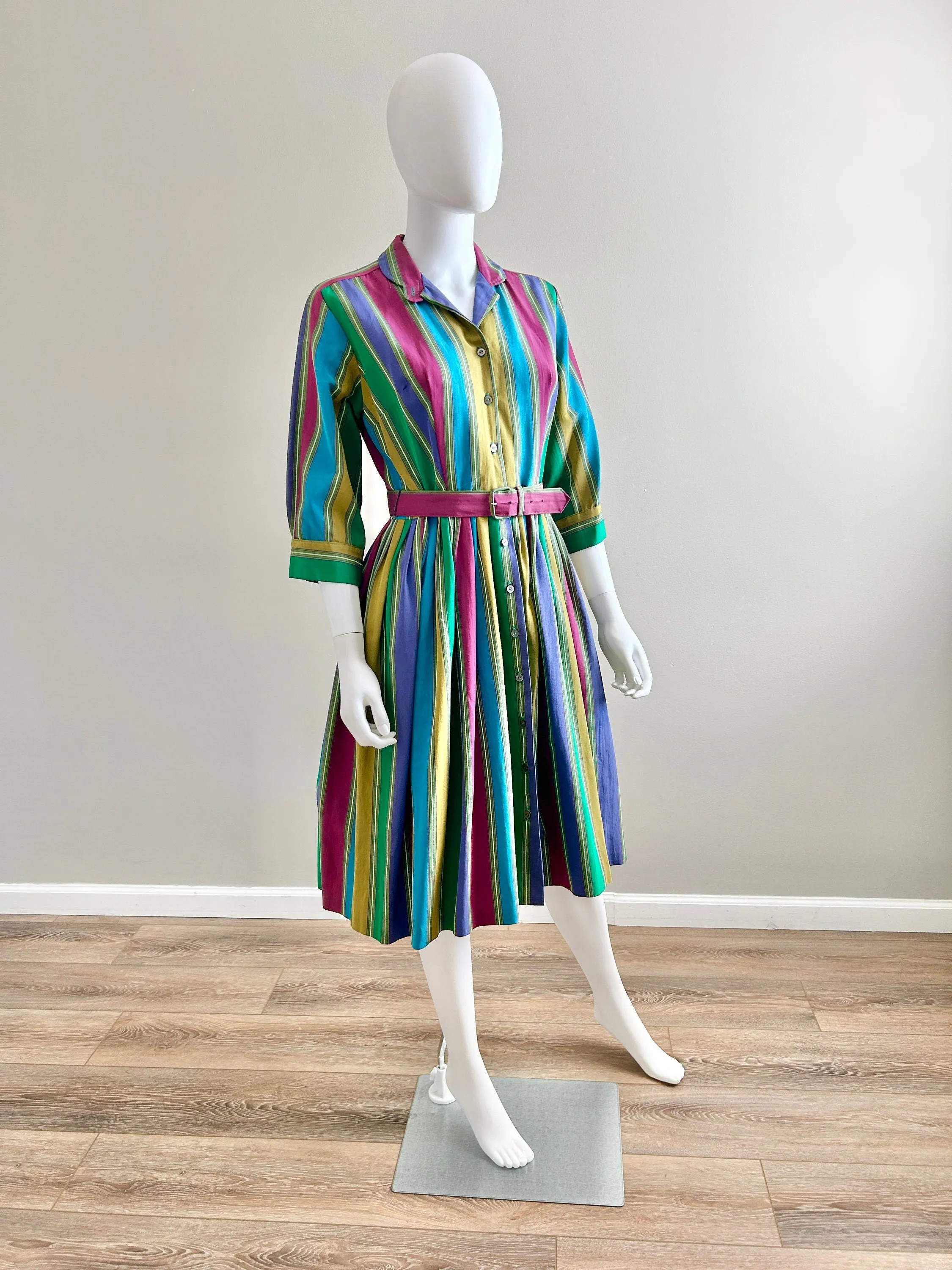 Vintage 1950’s Striped Fit and Flare Dress / 50s retro shirt dress / Size XS S